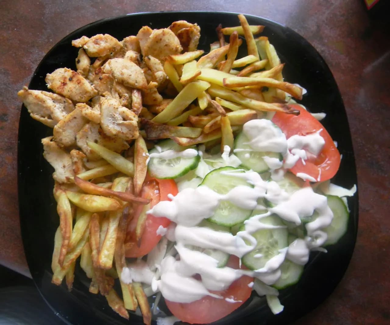 Ile kcal ma kebab z frytkami? Zaskakujące fakty o kaloriach