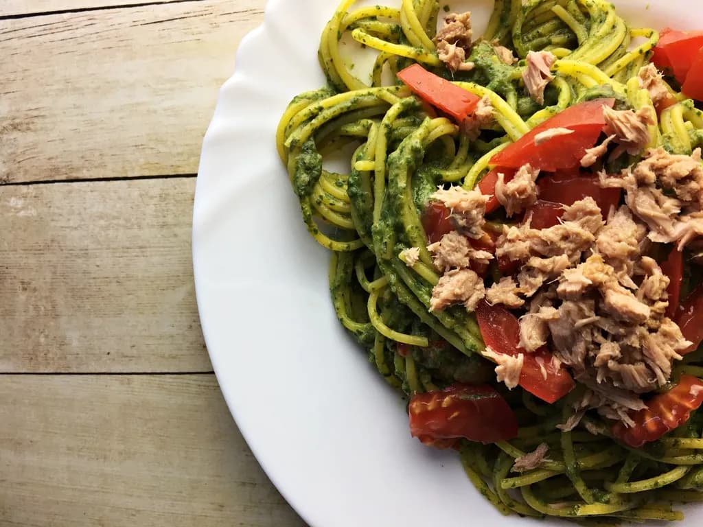 Tuńczyk w sosie własnym z czym jeść - najlepsze przepisy i pomysły