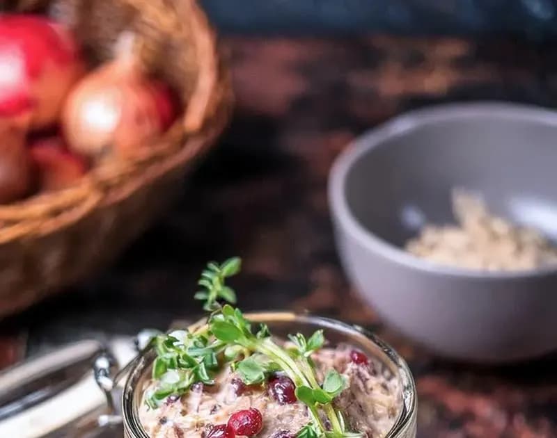 Najlepsze surówki do gęsi, które podkreślą smak mięsa