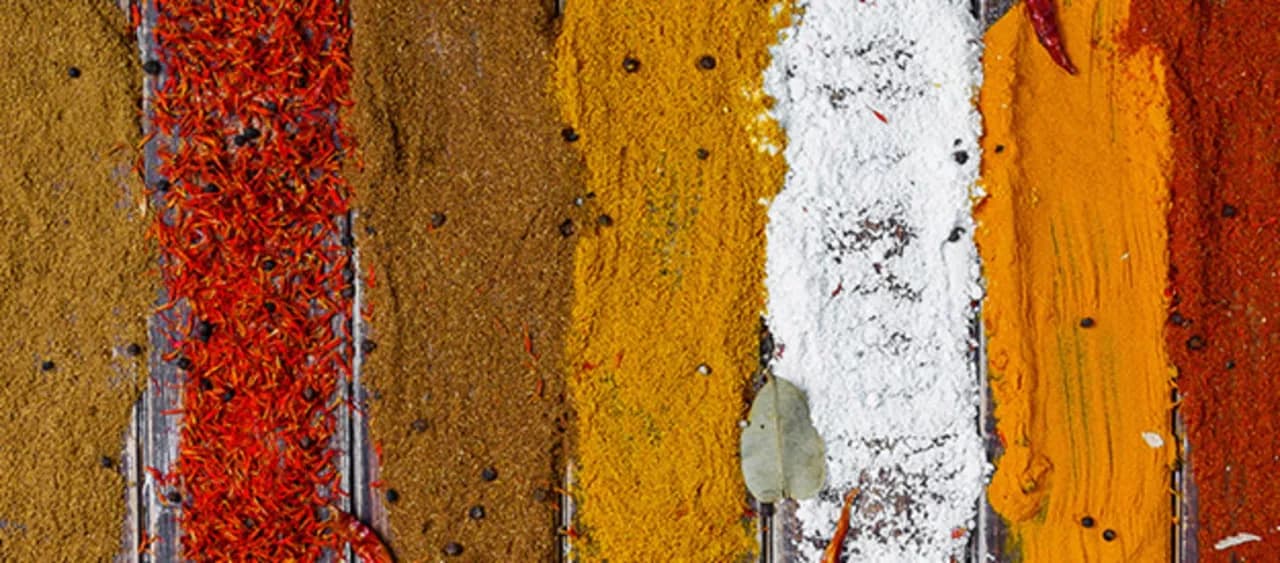 Czy przyprawy są zdrowe? Odkryj ich korzyści i potencjalne ryzyko